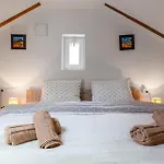 Gorgeous In With Kitchen Feriehus *