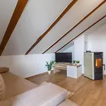 Gorgeous In With Kitchen
