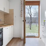 Gorgeous In With Kitchen Feriehus