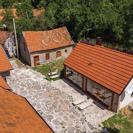 Дом отдыха Luxurious In With Sauna *
