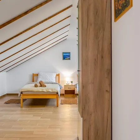Gorgeous In With Kitchen Feriehus *