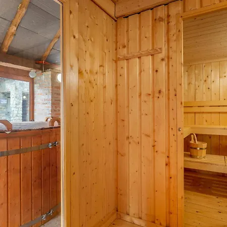 Luxurious In With Sauna * Gračac